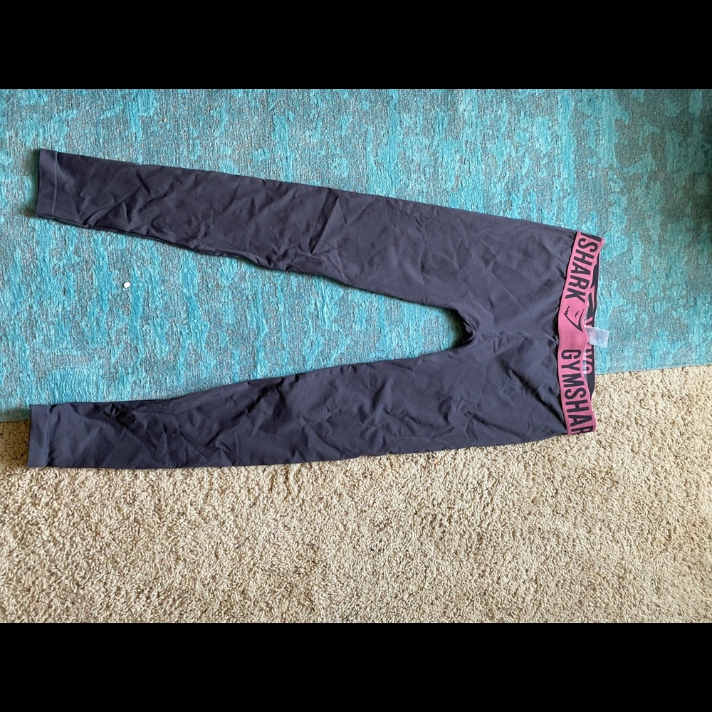 Grey Gymshark Leggings w/ pink waistband